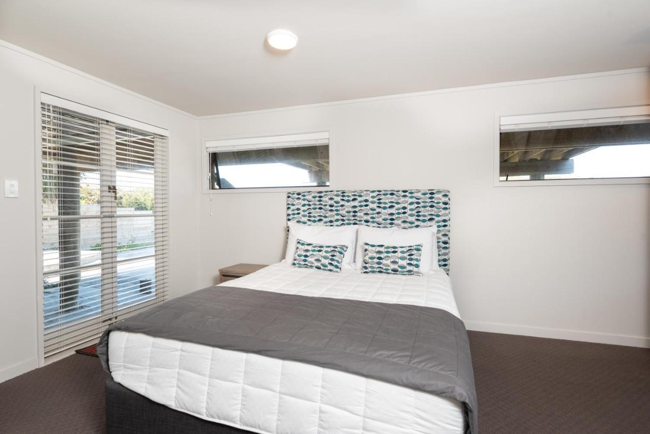 The Tide Watcher - Okiato Holiday Home Opua Extérieur photo