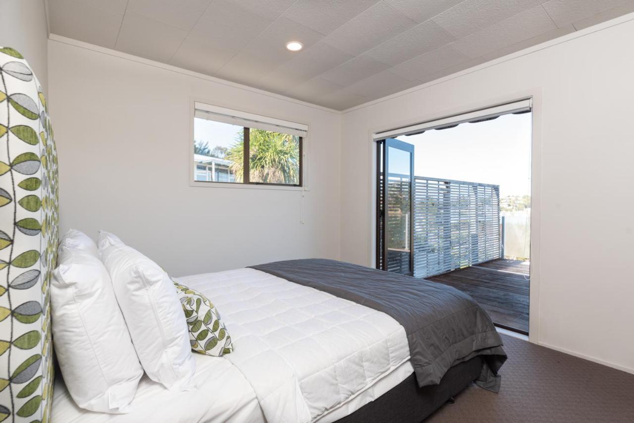 The Tide Watcher - Okiato Holiday Home Opua Extérieur photo